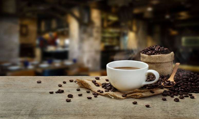 Do you drink coffee and still have no energy?  Understand what it could be