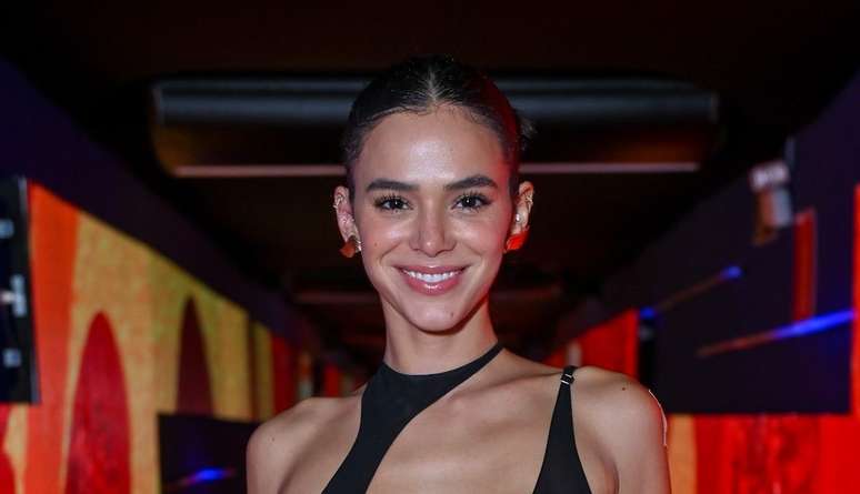 Underwear?  Bruna Marquezine dares with a R.5 thousand cut-out look