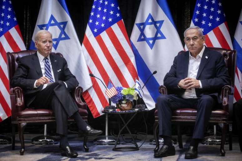 Joe Biden e Benjamin Netanyahu durante encontro em Israel em 18 de outubro de 2023
