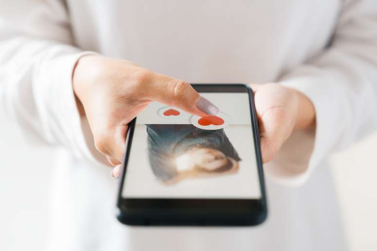 How to boost your dating app profile?  The research gives suggestions