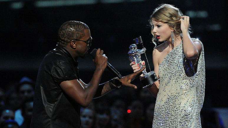 A polêmica com Kanye West no MTV Video Music Awards em 2009 foi um desses momentos em que sua influência foi colocada à prova