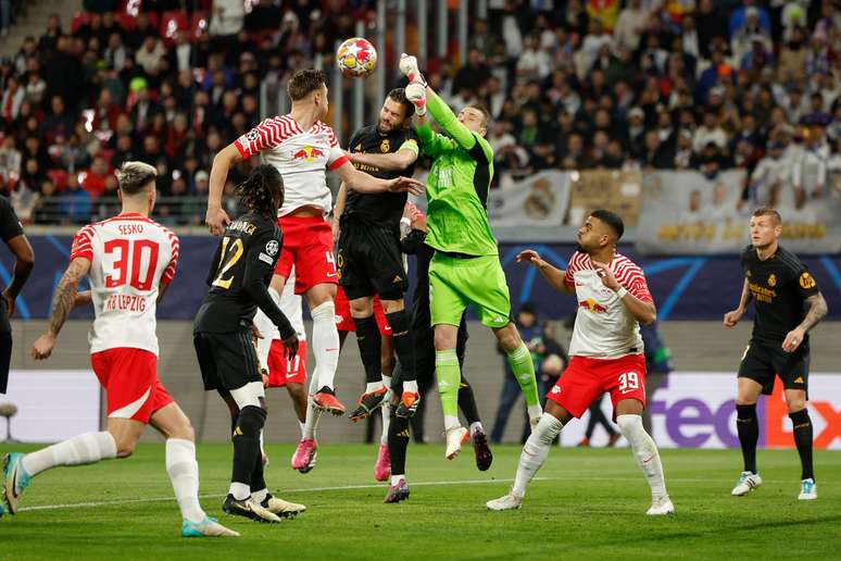 Lunin teve uma grande atuação na vitória do Real Madrid na Champions League - 