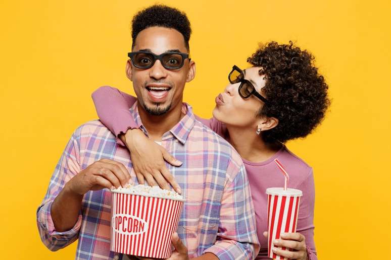Um filme a dois é uma ótima forma de aproveitar este dia especial