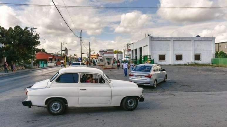 Carros coreanos têm ajudado a modernizar a frota de veículos cubana