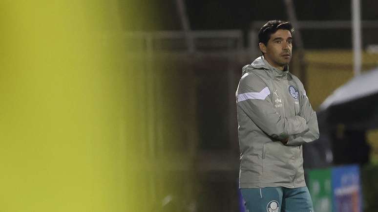 Abel Ferreira, treinador do Palmeiras, durante partida contra o São Bernardo.