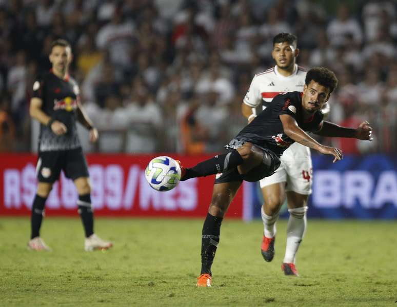 Red Bull Bragantino enfrenta o São Paulo, no MorumBIS, na tarde deste sábado, 17. 