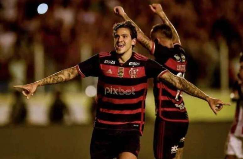 Flamengo anuncia saída de Juan para assumir cargo na seleção brasileira