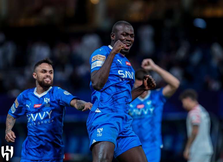 Koulibaly e Michael na vitória do Al-Hilal sobre o Al-Raed - 