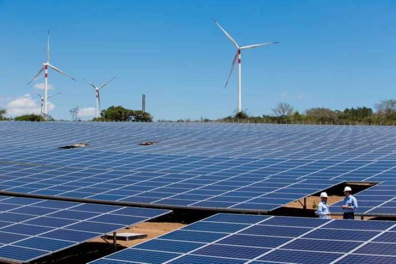 Brasil ainda pode aumentar oferta de energia solar e de eólica para seguir na transição energética