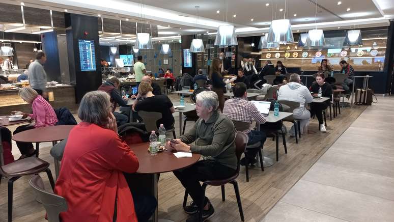 Lounge Piazza di Spagna no terminal 3 de Fiumicino atende passageiros que voam entre Itália e Brasil