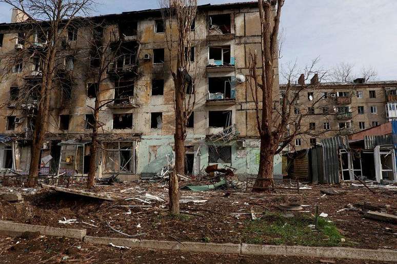 Avdiivka foi gravemente danificada após os ataques russos. Esta foto mostra a cidade em novembro