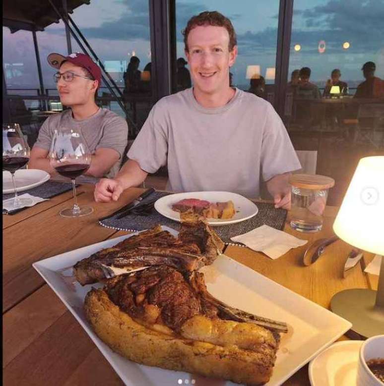 CEO da Meta, Mark Zuckerberg faz criação de gado Wagyu no Havaí