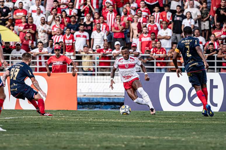 L o Pereira destaca prepara o para estreia do CRB na Copa do Brasil