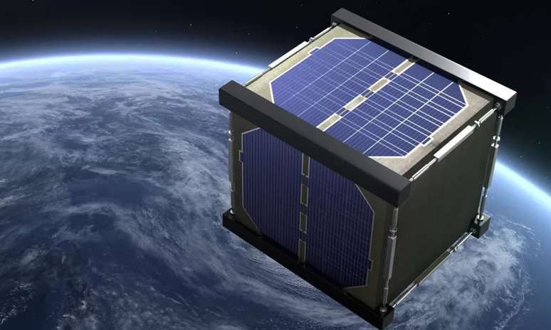 Satélite de madeira irá queimar e se transformar em cinzas ao reentrar na atmosfera