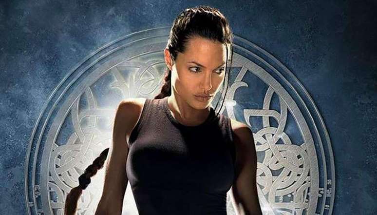 Como Tomb Raider e Angelina Jolie salvaram os filmes de videogames