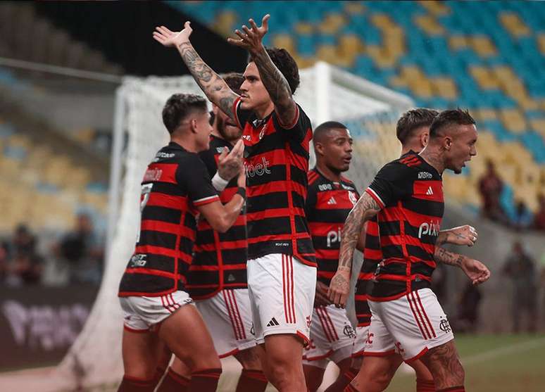 Mundo Da Bola - Flamengo Athleta Camisa jogo @ Porto