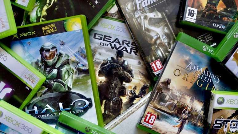 Microsoft continuará oferecendo cópias físicas de seus jogos, ao menos por enquanto