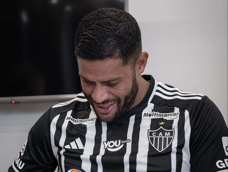 Hulk renova com Atlético-MG 