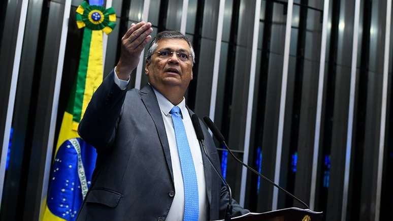 Dino discursa pela última vez como Senador