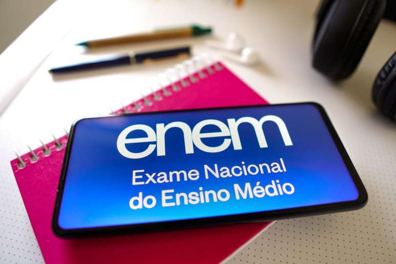 Enem é a maior prova do Brasil e reúne milhões de estudantes