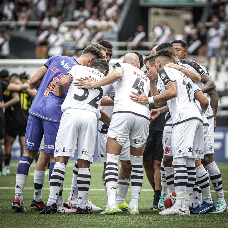 Vasco busca vitória contra o Volta Redonda, após triunfo contra o Botafogo.