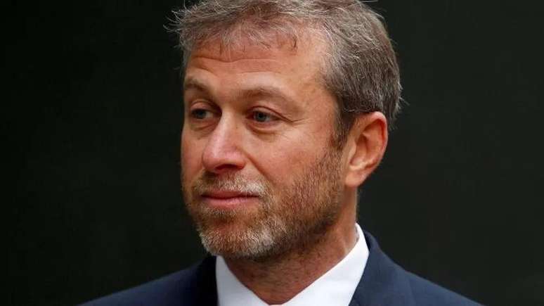 Roman Abramovich, ex-dono do Chelsea, é um dos oligarcas que recebeu sanções