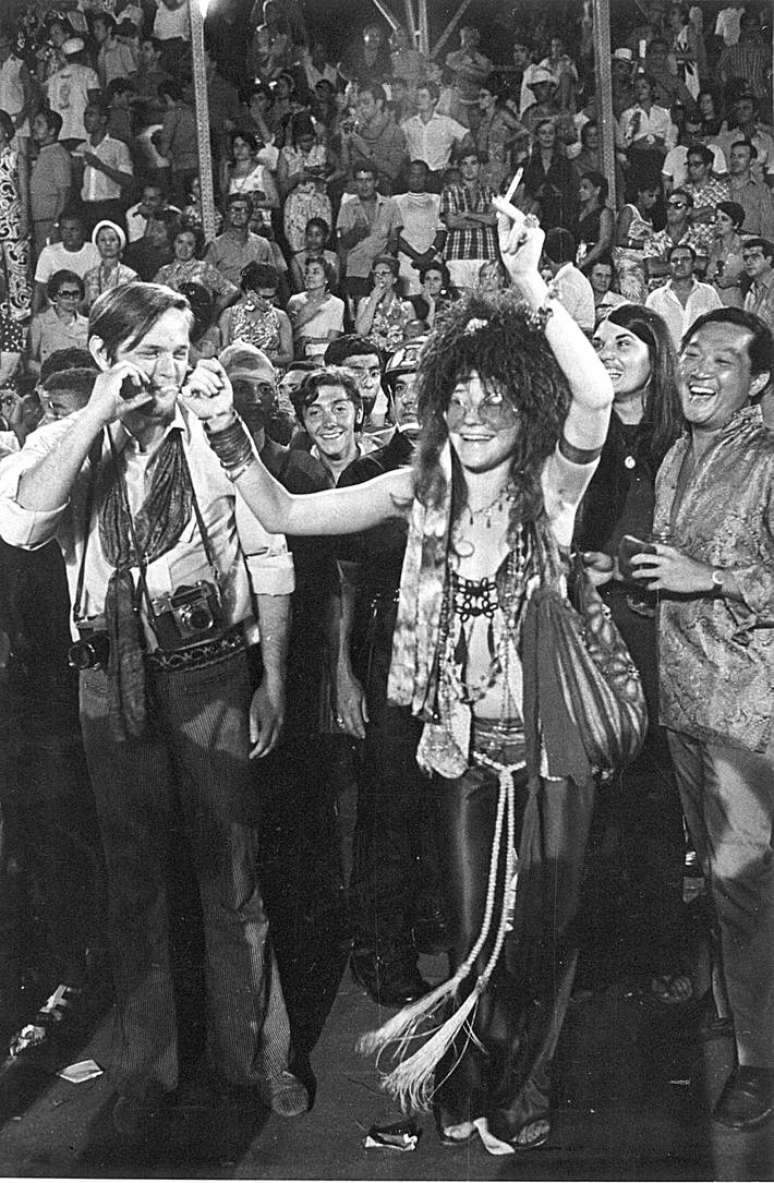 Janis Joplin durante o carnaval do Rio de Janeiro, em 1970
