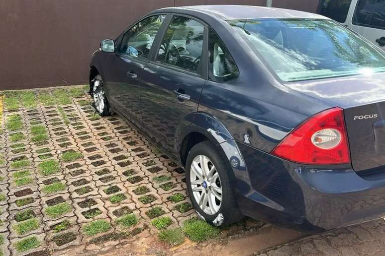 O caso aconteceu na madrugada do mesmo dia, e a PF informou ainda que apreendeu o carro utilizado, um Ford Focus