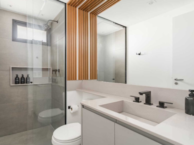22. Box para banheiro: para manutenção fácil, escolha superfícies lisas e resistentes a manchas – Projeto: Gabriela Prado | Foto: @klfotografia