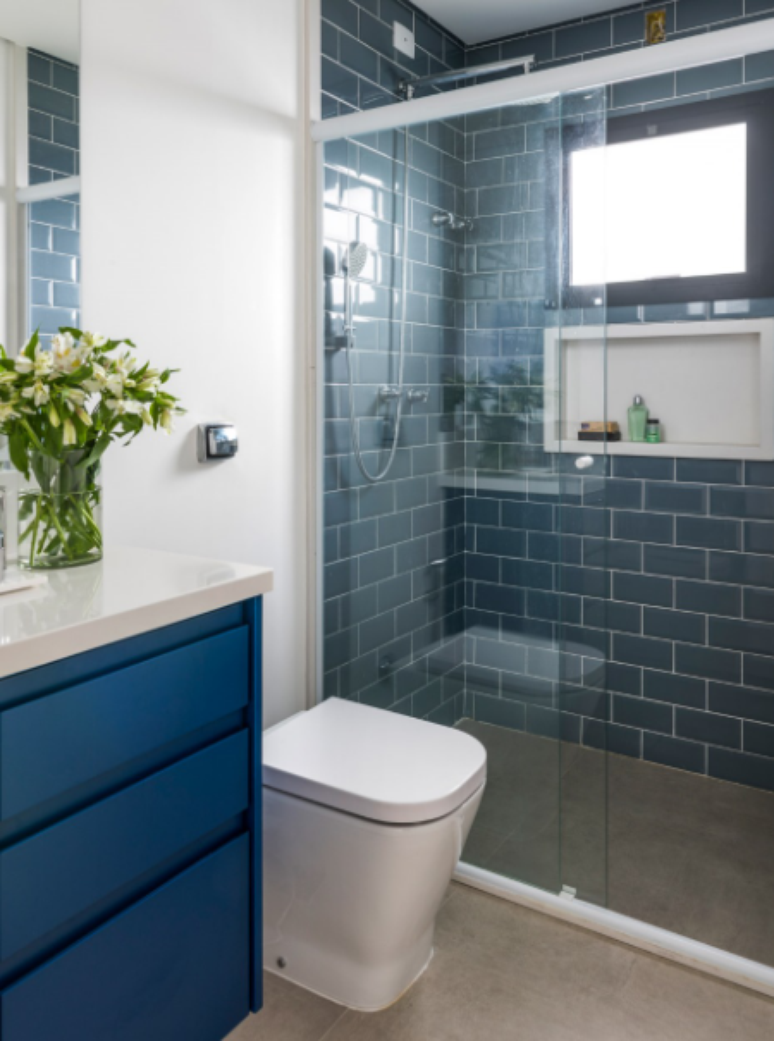 14. Box para banheiro: o vidro incolor mantém o banheiro clean e ampliado – Projeto: Mageste & Blinovas Arquitetura | Foto: Renato Navarro