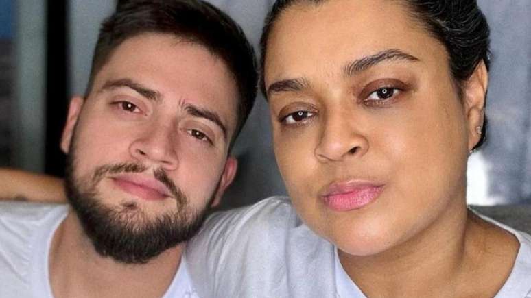 Preta Gil’s ex-husband sells used sneakers on Onlyfans
