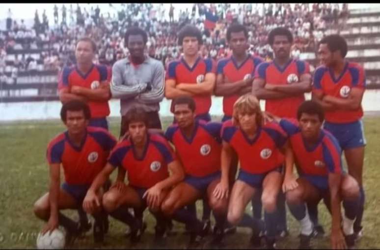 Antônio Augusto da Silva/Arquivo Pessoal - Legenda: Único registro do amistoso entre Vasco e Marcílio Dias em 1981