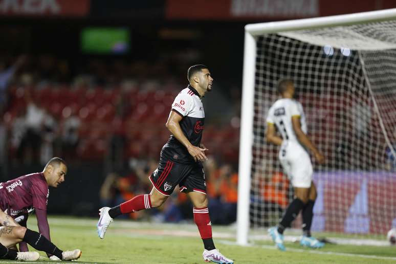 São Paulo e Inter de Limeira se enfrentam em Brasília (Paulo Pinto/saopaulofc.net)