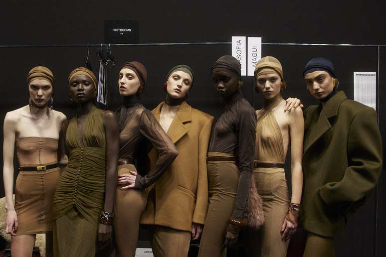 Saint Laurent fashion show by Anthony Vacarello Saint Laurent fashion show by Anthony Vacarello