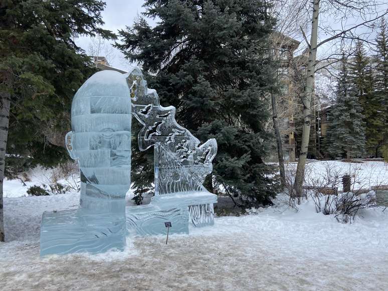 Escultura de gelo da Winterfest