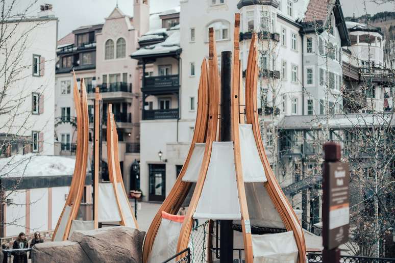 Brinqued&atilde;o de madeira do Sunbird Park