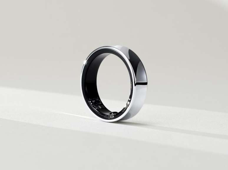 Galaxy Ring da Samsung chega ainda este ano e deve influenciar fabricantes a adotarem seus próprios aneis inteligentes (Imagem: Divulgação/Samsung)