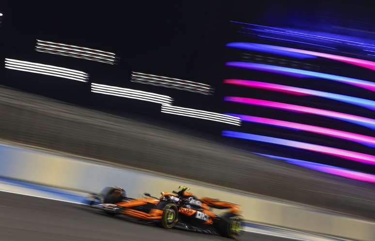 Lando Norris na pré-temporada no Bahrein