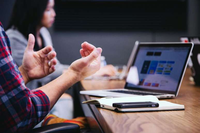 Diminuição de reuniões foi um dos pontos mudados em empresas