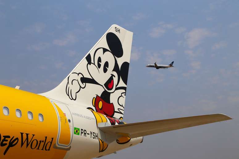 Chegada do avião do Mickey em Belo Horizonte 