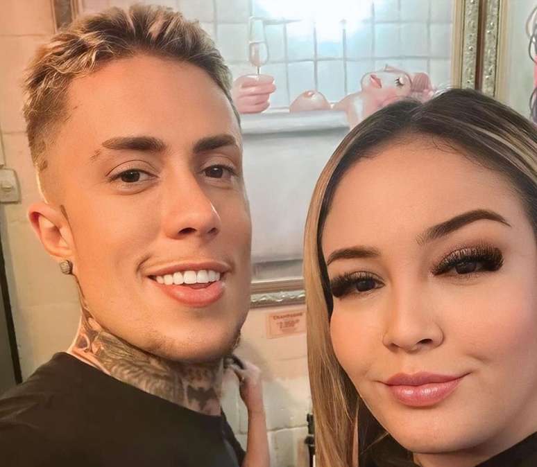 Nathallia Senna, influencer de Tabo&atilde;o da Serra, acompanha os passos do &iacute;dolo. &ldquo;Dia desses ele fez um v&iacute;deo na igreja aqui do bairro&rdquo;.