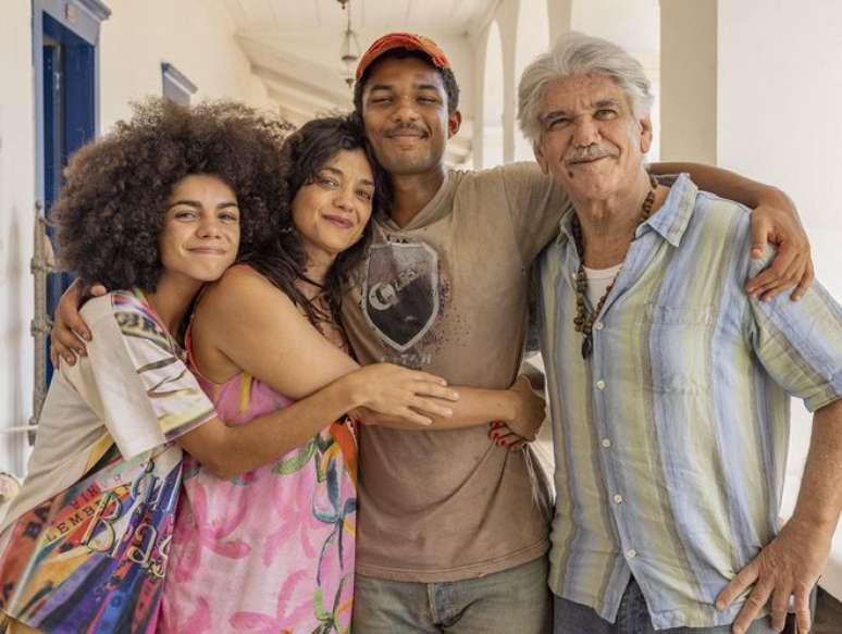 In Renascer, José Pedro is practically raised by the Deocleciano family (Image: Disclosure/TV Globo/Fábio Rocha)