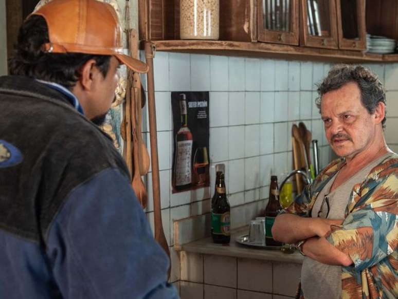 The soap opera features veterans like Matheus Nachtergaele and TV newcomers like Xamã (Image: Divulgação/TV Globo/Estevam Avellar)