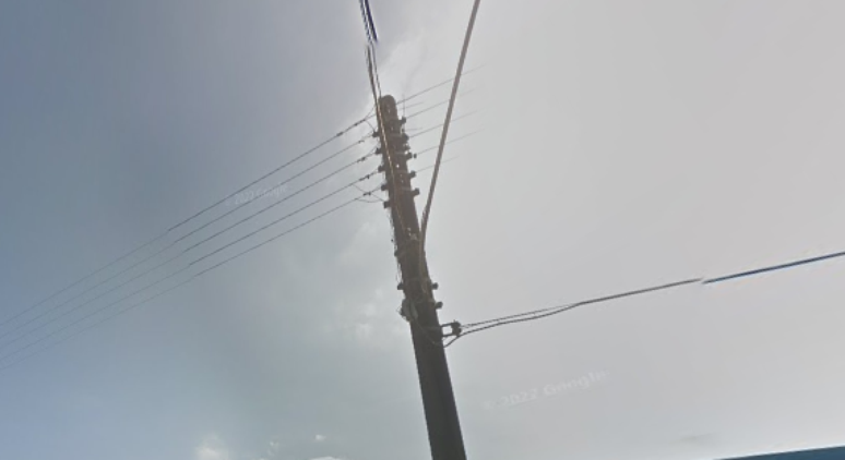 Registro de 2011 mostra como era poste sem planta no topo