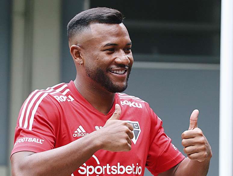 Luan, do São Paulo, se despede do São Paulo para defender novo clube 