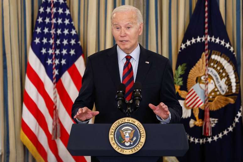 O presidente dos EUA, Joe Biden, faz discurso antes de encontrar seu Conselho Competitivo na Sala de Jantar da Casa Branca, em Washington, nesta terça-feira, 5 de março.