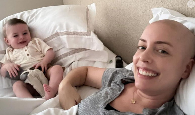Em luta contra câncer, Fabiana Justus desabafa sobre ter interrompido a amamentação do filho de 6 meses: 'Muito difícil psicologicamente'.