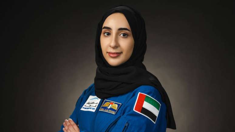 Nora Almatrooshi no Centro Espacial Johnson, da Nasa