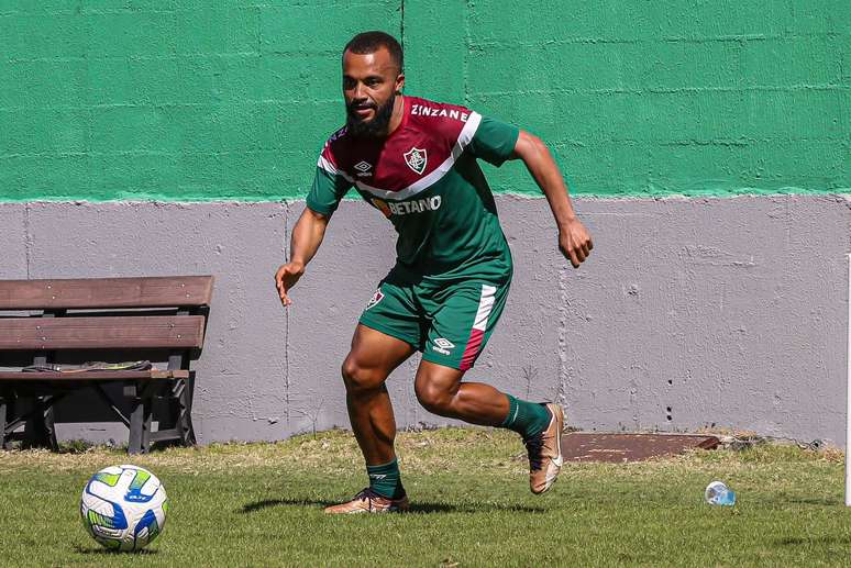 Samuel Xavier, lateral-direito do Fluminense.