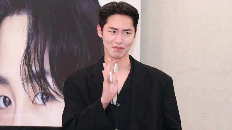 Lee Jae-wook became famous after starring in the Korean series 
